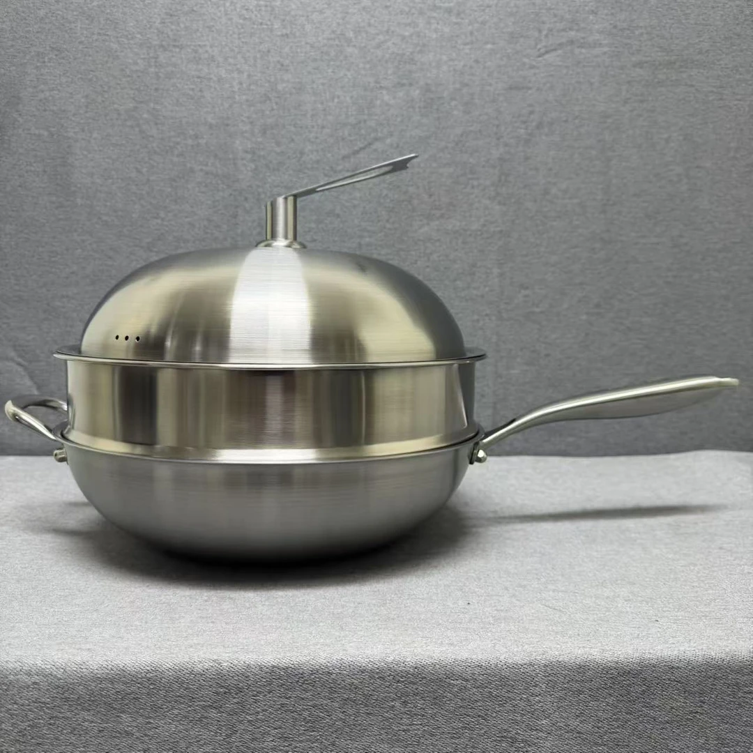 L025-1 内钛单柄炒锅 带蒸屉  32*8.5CM 整锅重约2.64KG