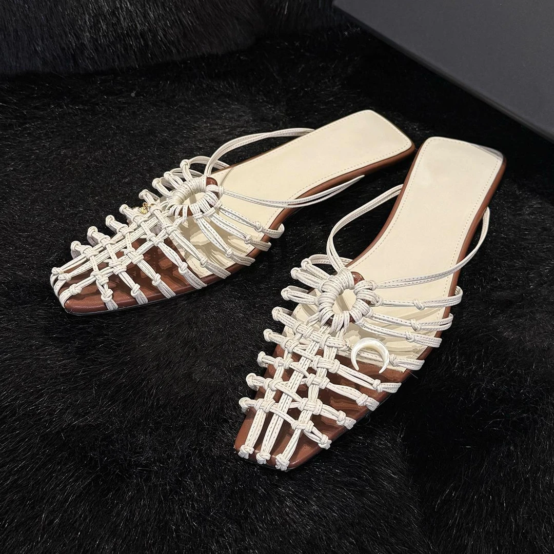 版~复古百搭平底凉拖女法式编织镂空月牙高级感外穿包头拖鞋