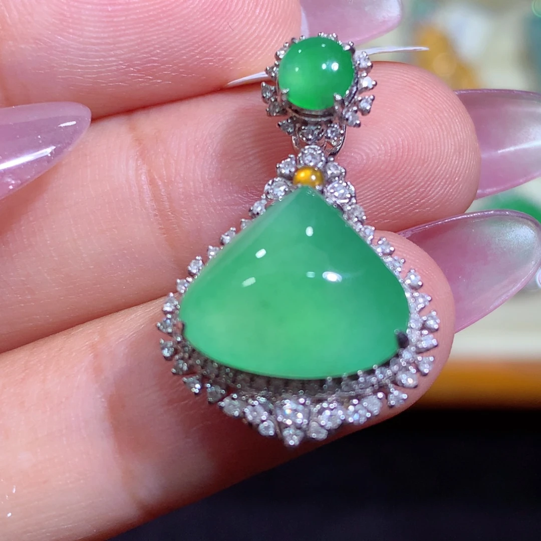 翡翠18K金镶嵌吊坠(不含链)