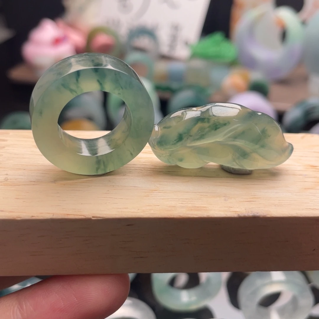 定制翡翠未镶嵌   冰飘花（戒圈）