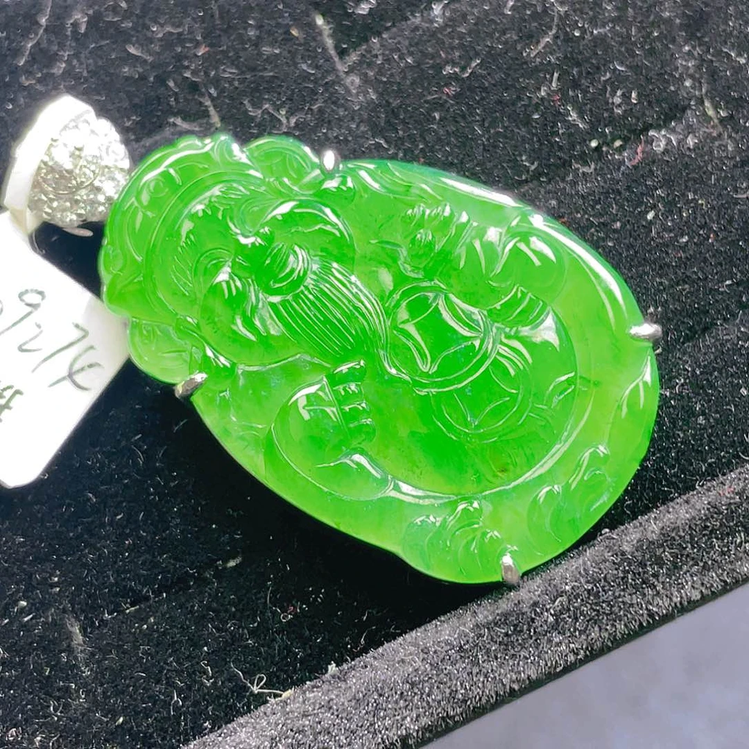 翡翠颈饰未镶嵌27，