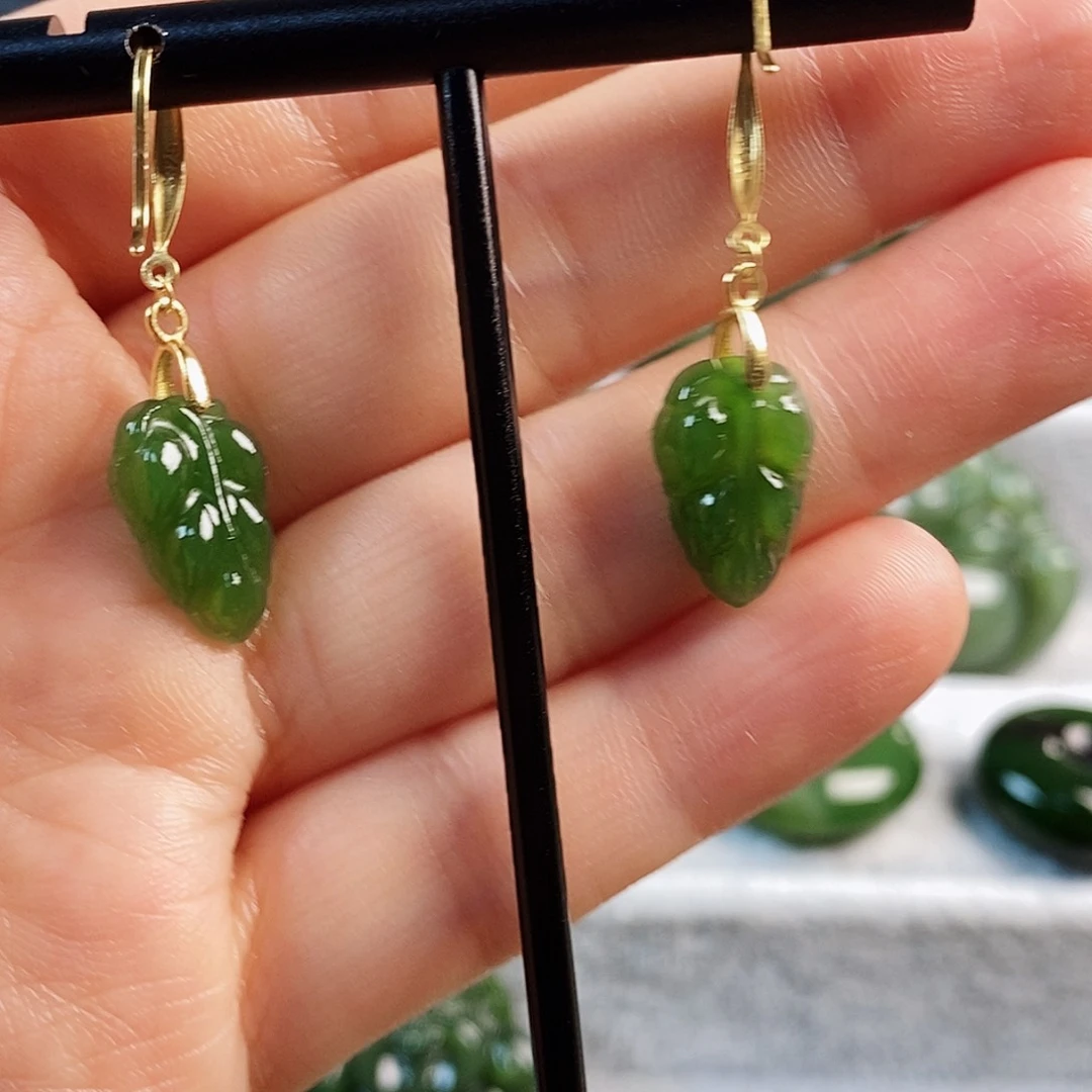 和田玉（碧玉）未镶嵌颈饰