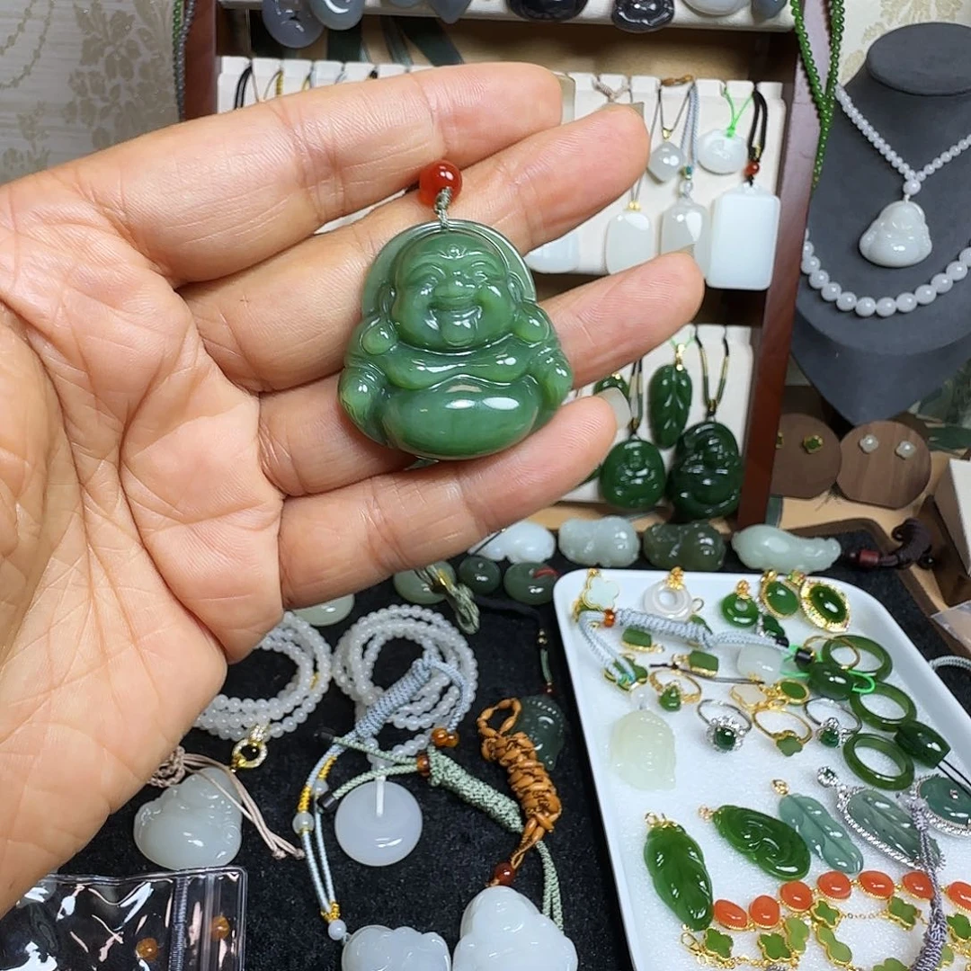 不***）和田玉未镶嵌颈饰