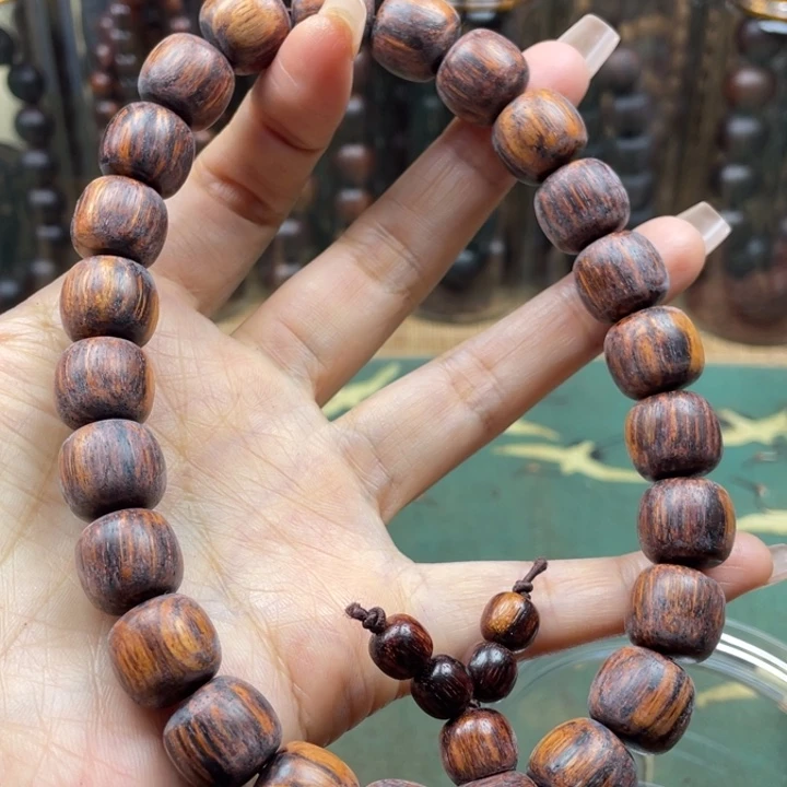 降真香手串/手链海南大叶帝王香结霜1.3/14手持