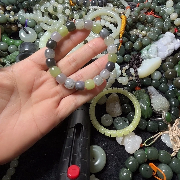 和田玉未镶嵌手串10