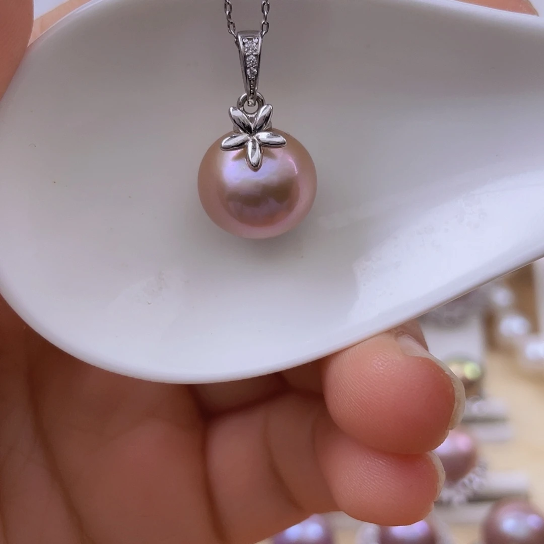 银S925镶嵌吊坠(赠链)淡水珍珠