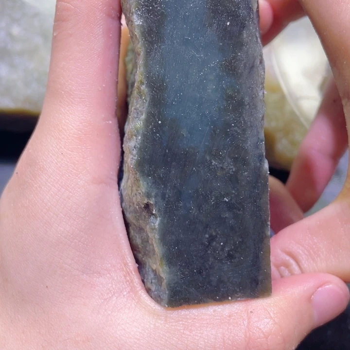 和田玉未镶嵌珠宝半成品