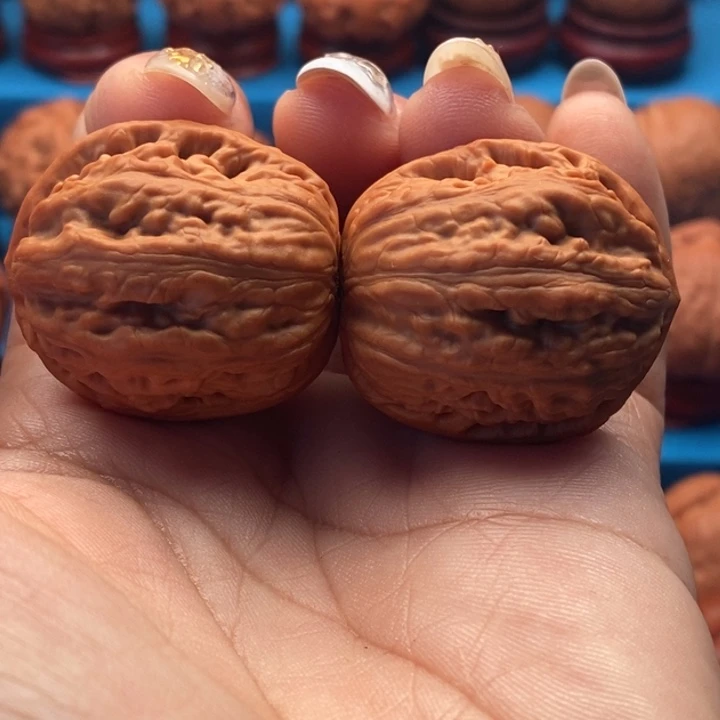 核桃精品文玩核桃手捻金刚石