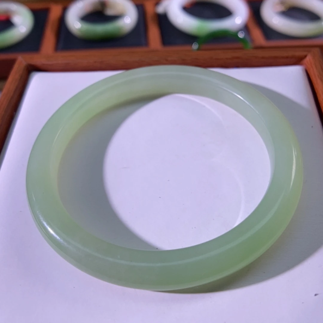 【闪购商品】未镶嵌手镯和田玉（翠青玉）高冰翠青窄条