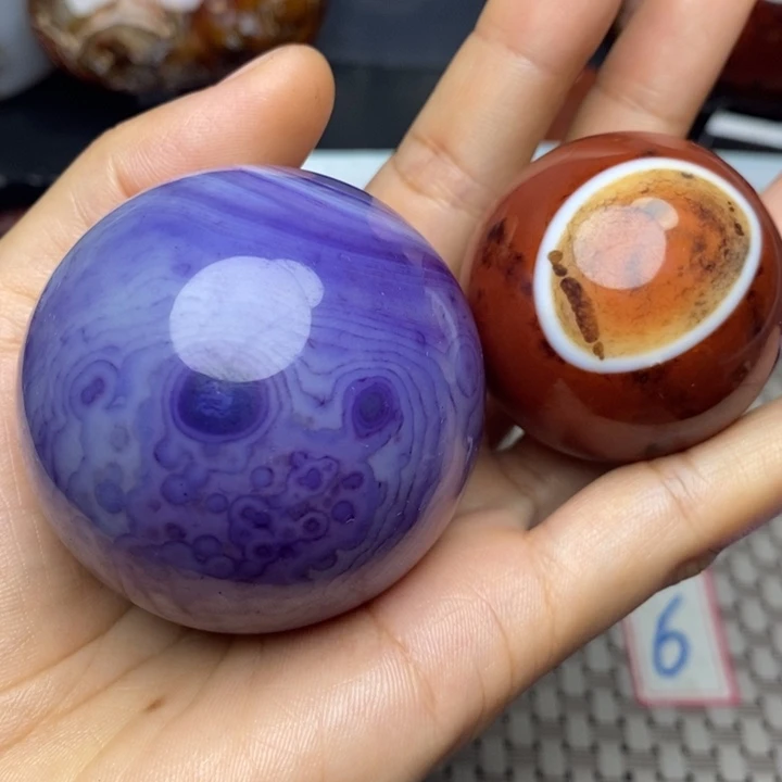 神***奇未镶嵌原石玛瑙/玉髓