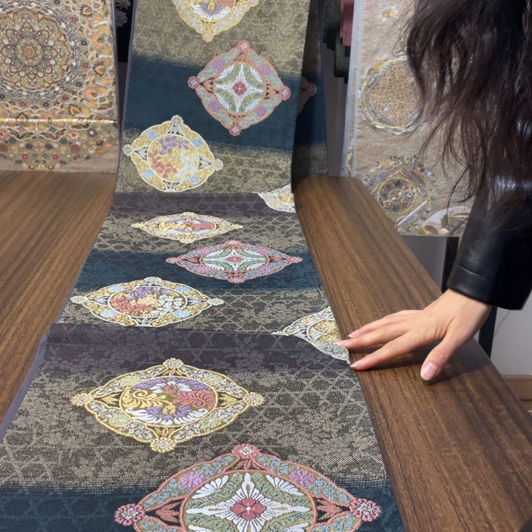 织绣14 唐锦西阵织桌旗