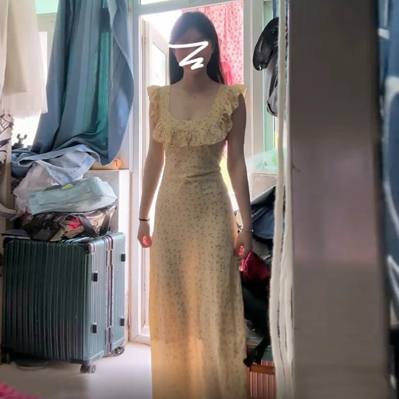 1999法式小飞袖碎花连衣裙子女2025新款方领荷叶边设计感小众长裙