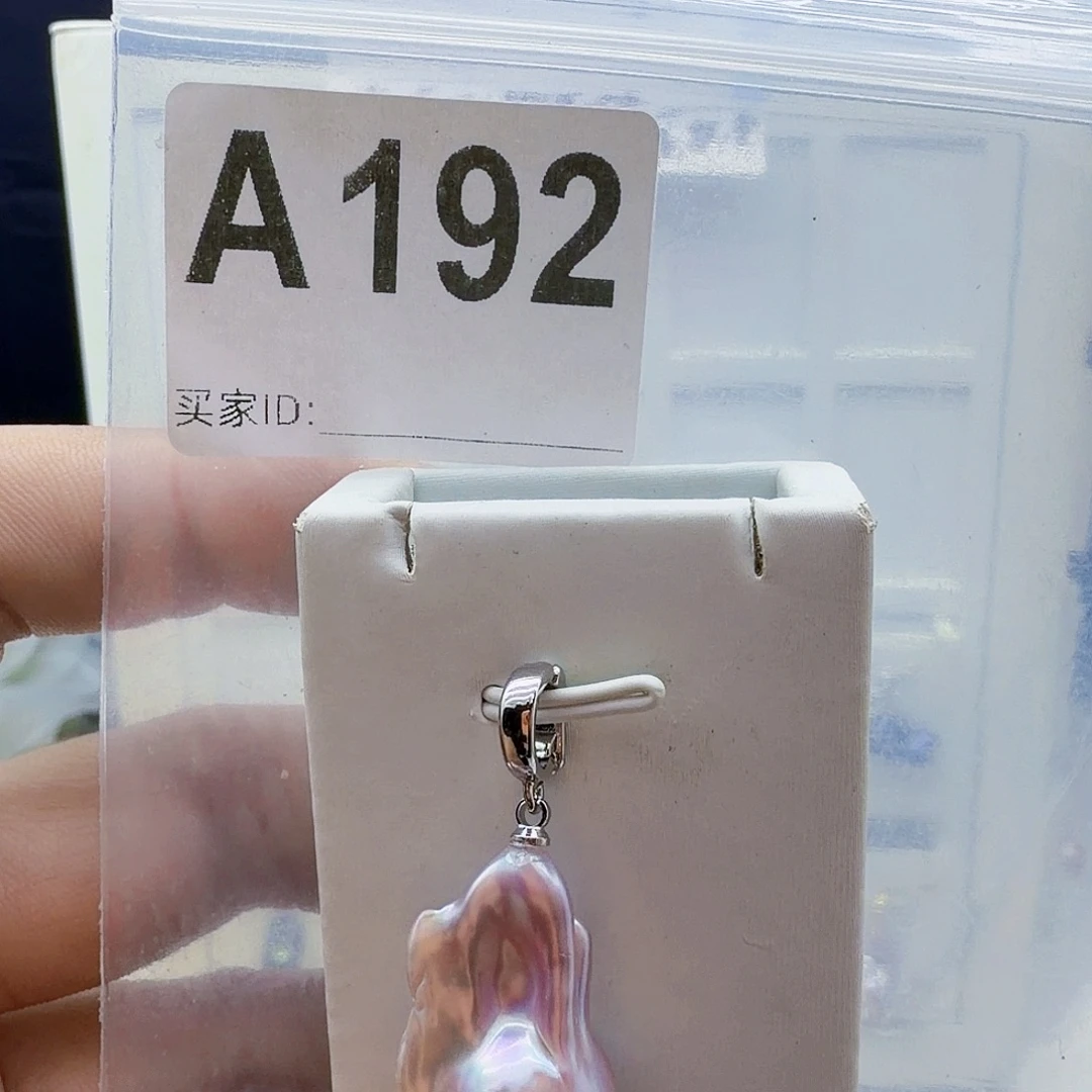 淡水珍珠合金颈饰