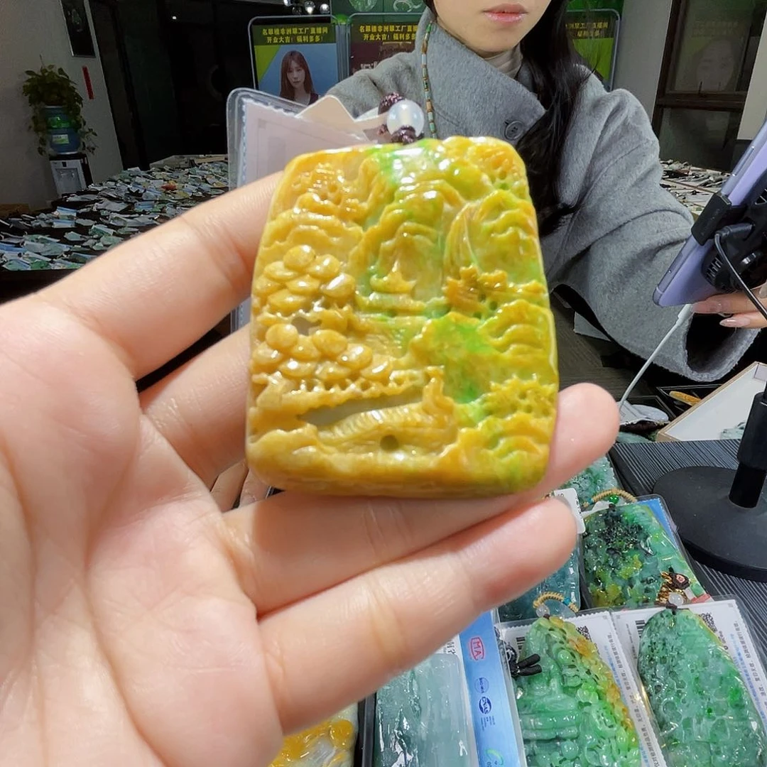 颈饰未镶嵌翡翠一