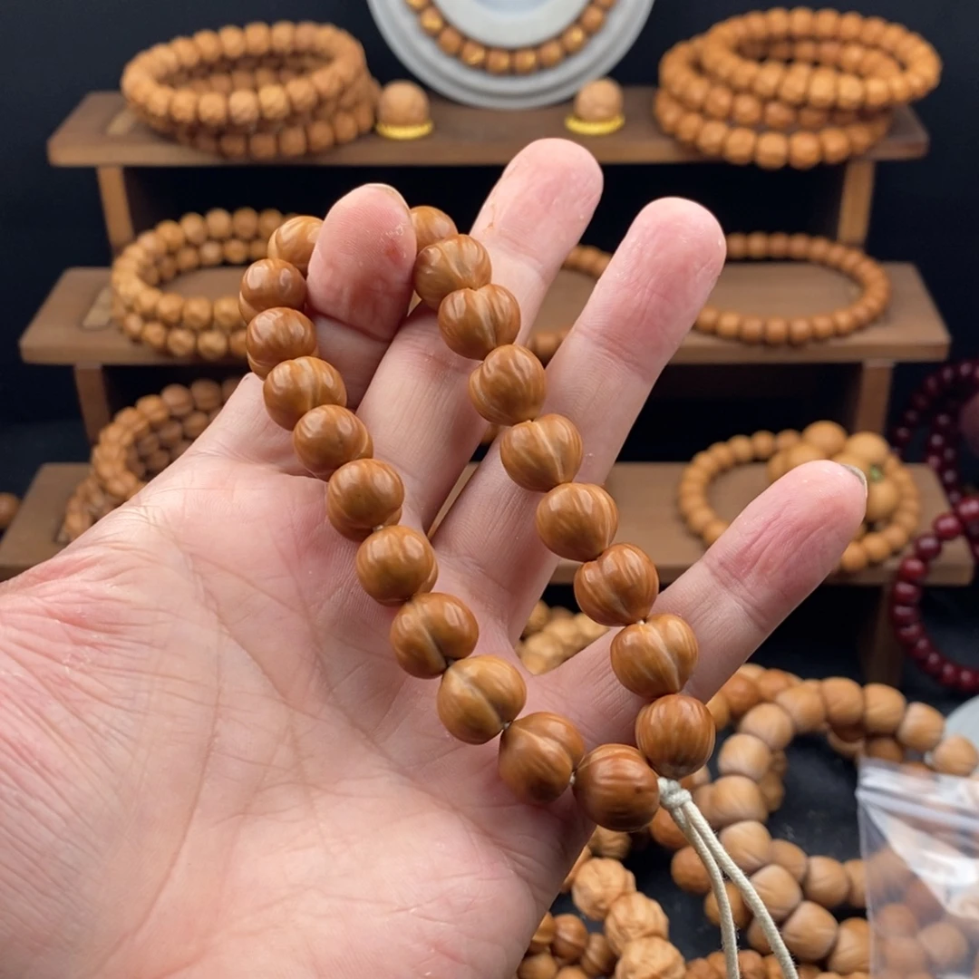 正***-猴头核桃吊坠二等手工屁桃