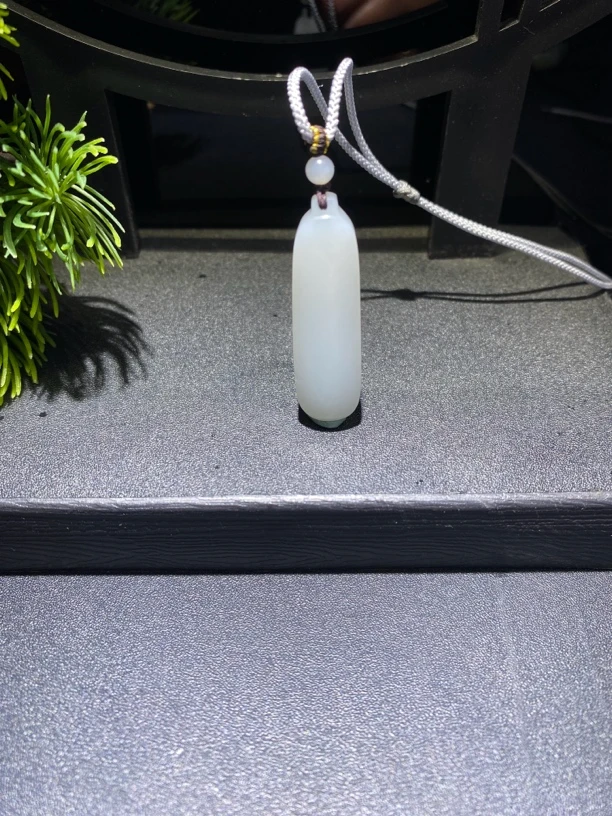 新疆和田玉小精品平安无事牌挂件