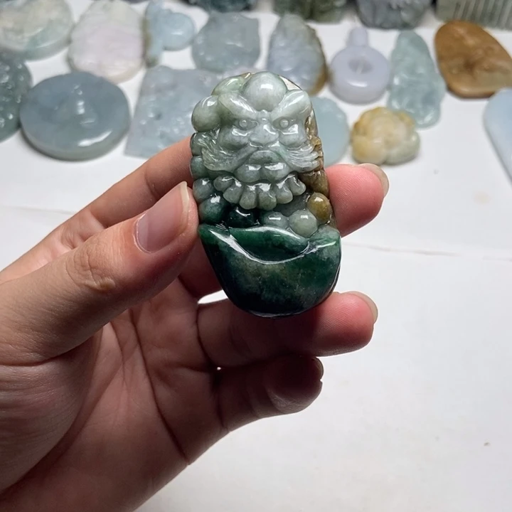 颈饰未镶嵌翡翠达摩17
