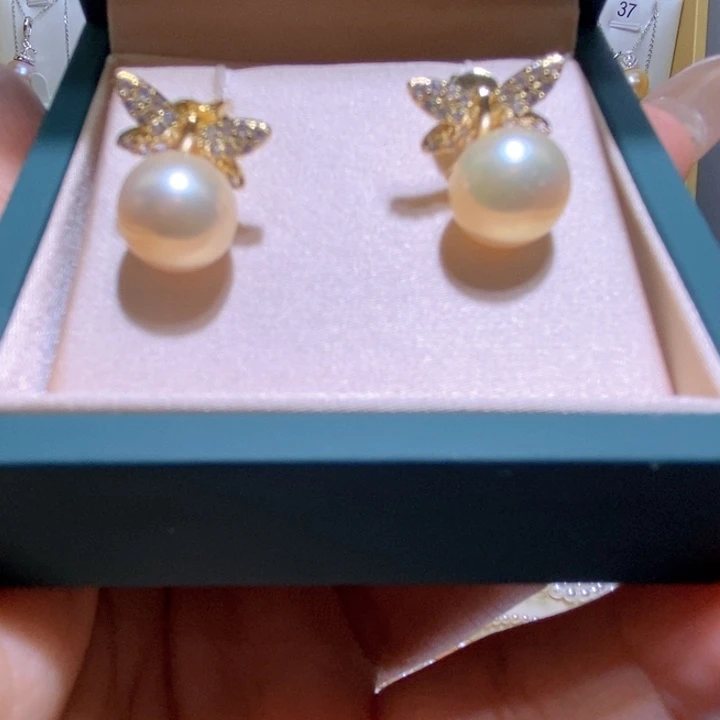 淡水珍珠耳饰未镶嵌