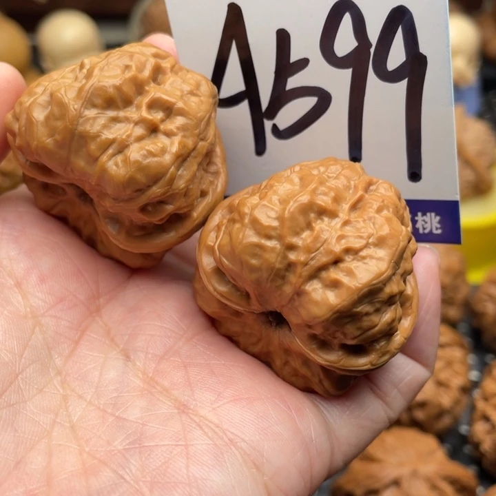 桃核把件蛤蟆头37