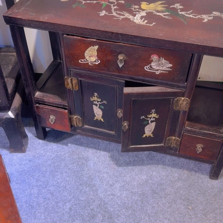 贡木出****仔柜的的的的的的的