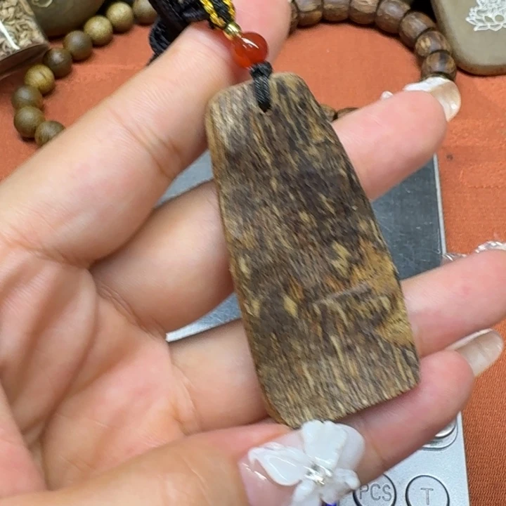大叶紫檀（黑酸枝木类）