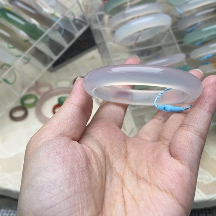 玛瑙/玉髓合金手镯52圈口