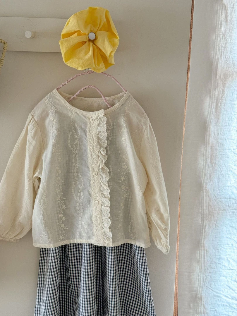 儿童衬衫2025春季新品童装韩版复古洋气高级感蕾丝女童衬衫上衣潮