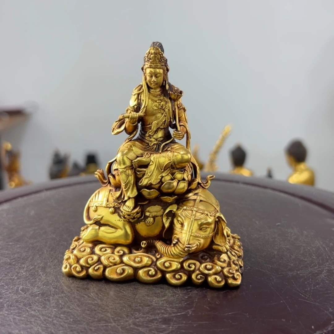 以**许佛像的造型和造型