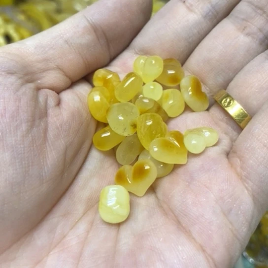 蜜蜡未镶嵌裸石多样性发货其二