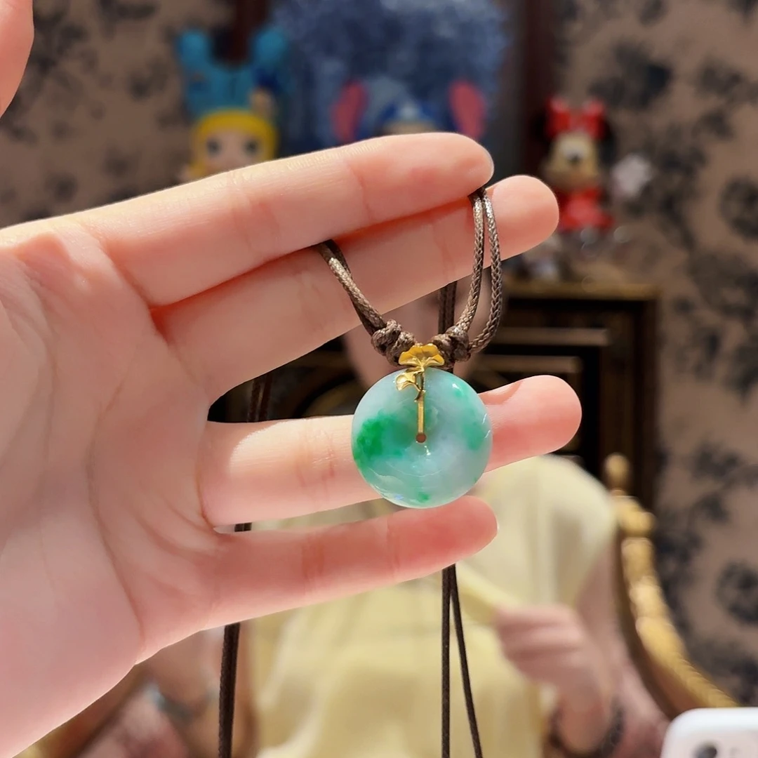 翡翠18K金镶嵌颈饰颈饰