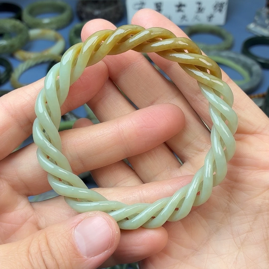 和田玉（糖玉）未镶嵌手镯008，圈口60mm麻花手镯