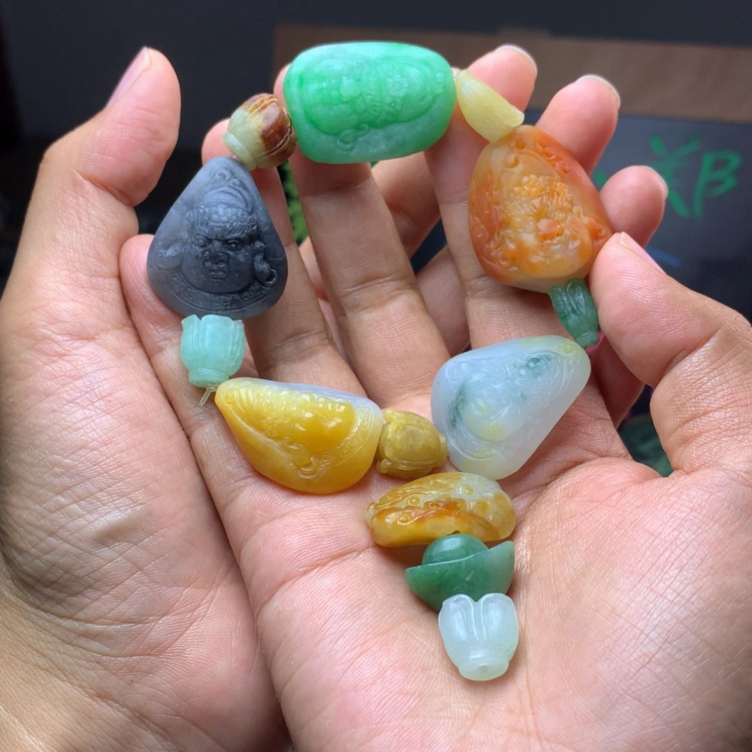 定制翡翠未镶嵌猛*翡翠