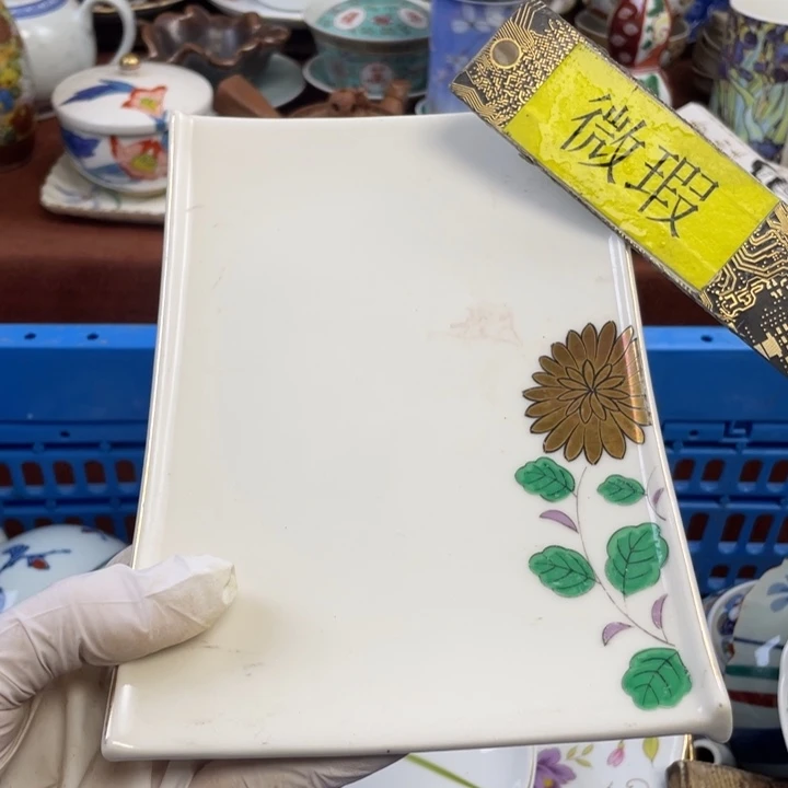 他家瓷器真美…开播了