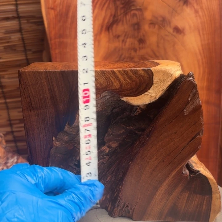 只****大叶紫檀（黑酸枝木类）