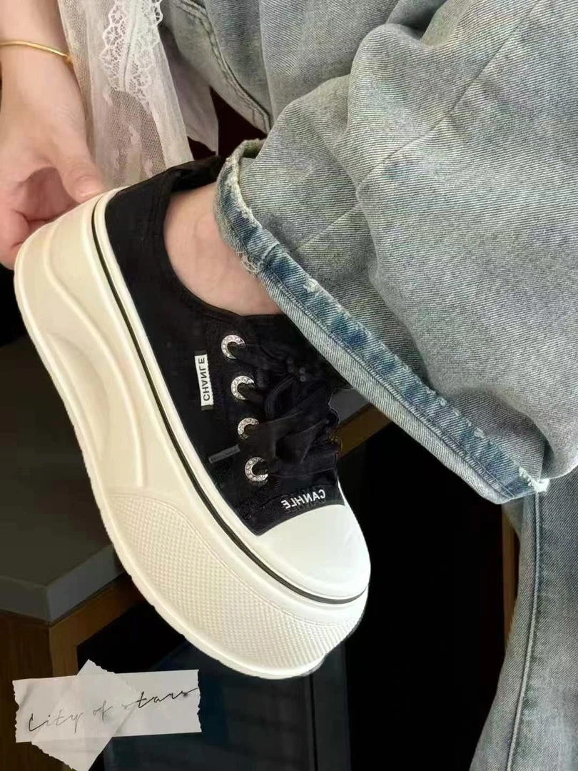 厚底增高小白鞋2025夏季款网纱透气圆头松糕大头时尚百搭休闲板鞋