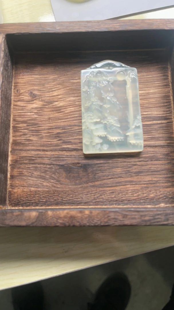 岫玉方向山水牌 山水吊坠
