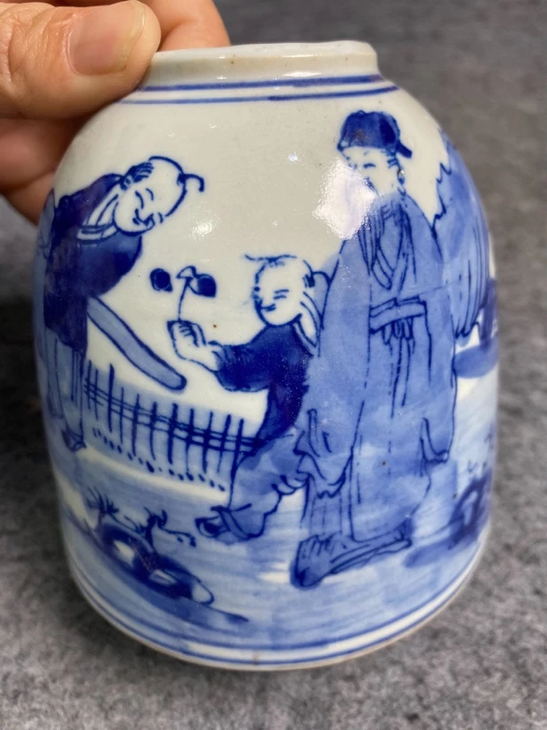 陶瓷青花人物水洗罐