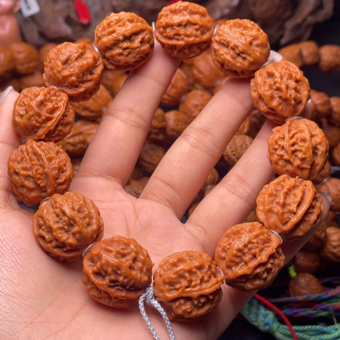 文玩核桃吊坠麒麟纹龙脊