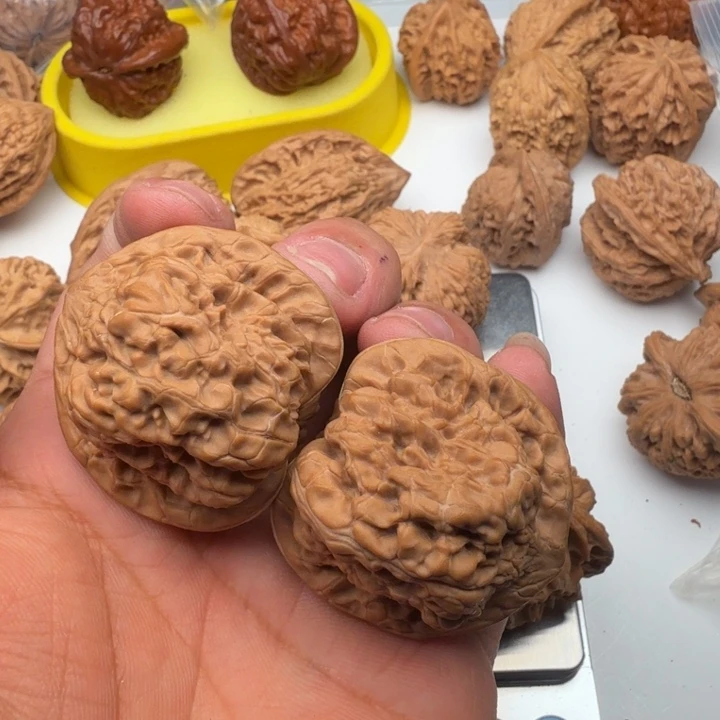 E***琪文玩核桃吊坠麻核桃12