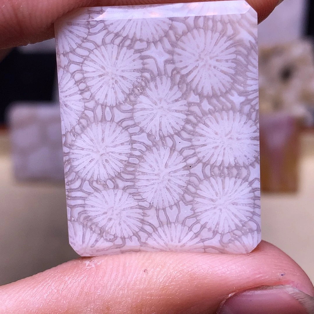 硅化玉珠宝奇石合金薇**爱