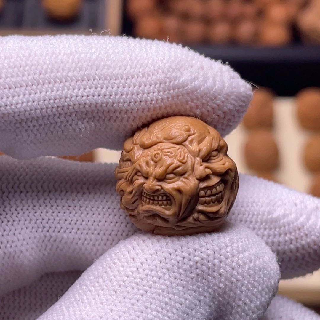 吊坠猴头核桃精工夺面冥王18+