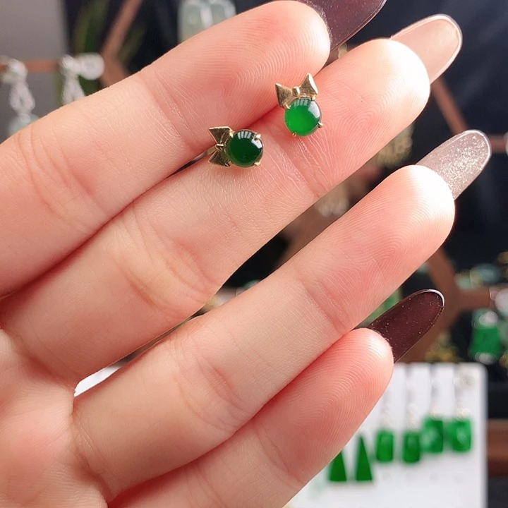 翡翠18K金镶嵌耳饰耳饰