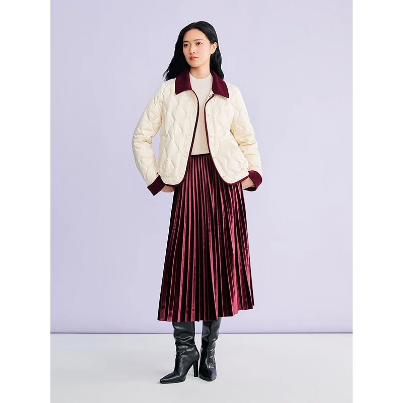 YINER音儿专选2026春季新款短款缎面撞色翻领羽绒服8C66108096