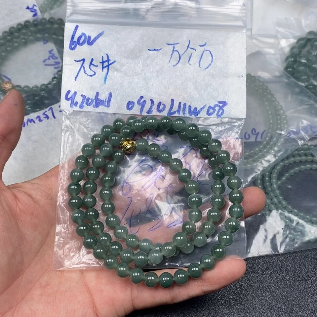 定制翡翠未镶嵌一**万