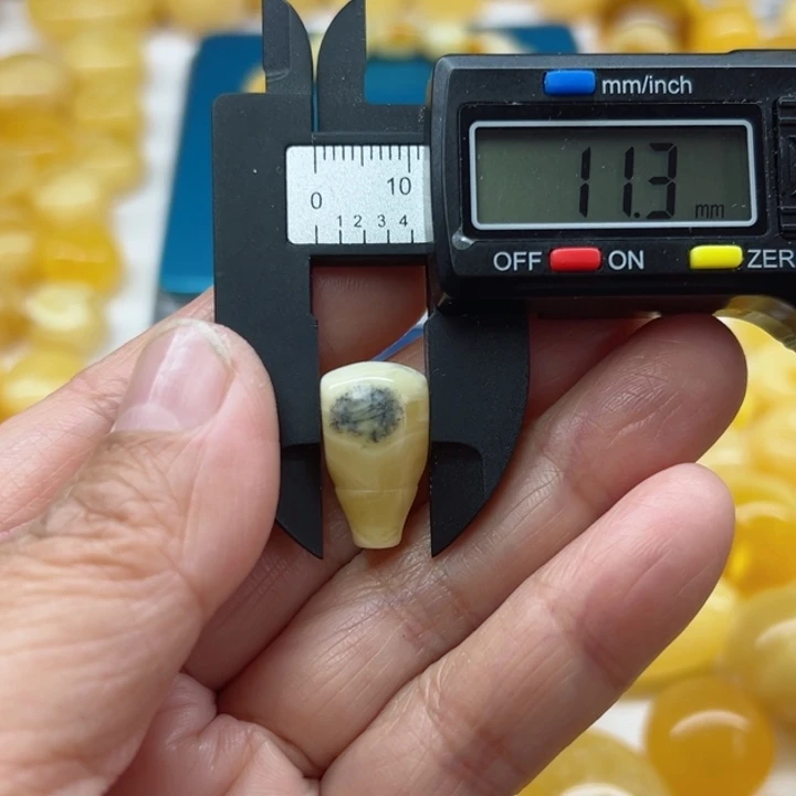 琥珀（矿物珀）裸石未镶嵌