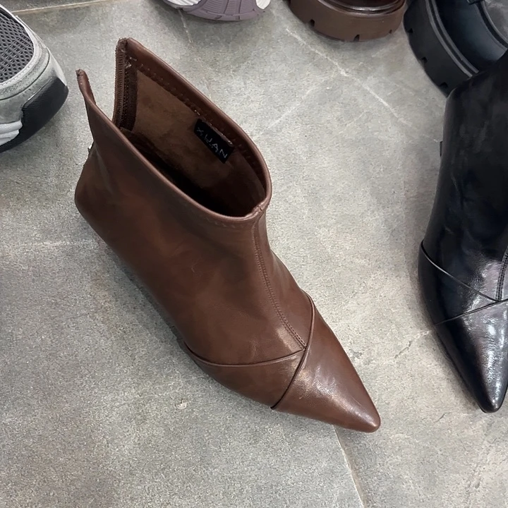 552-50393棕色37码