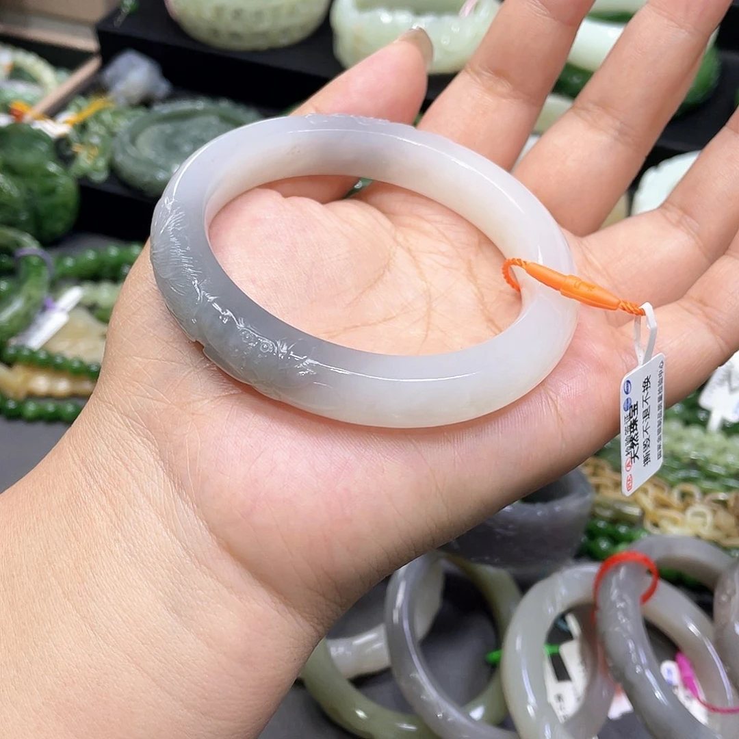 和田玉手镯61圈口34未镶嵌