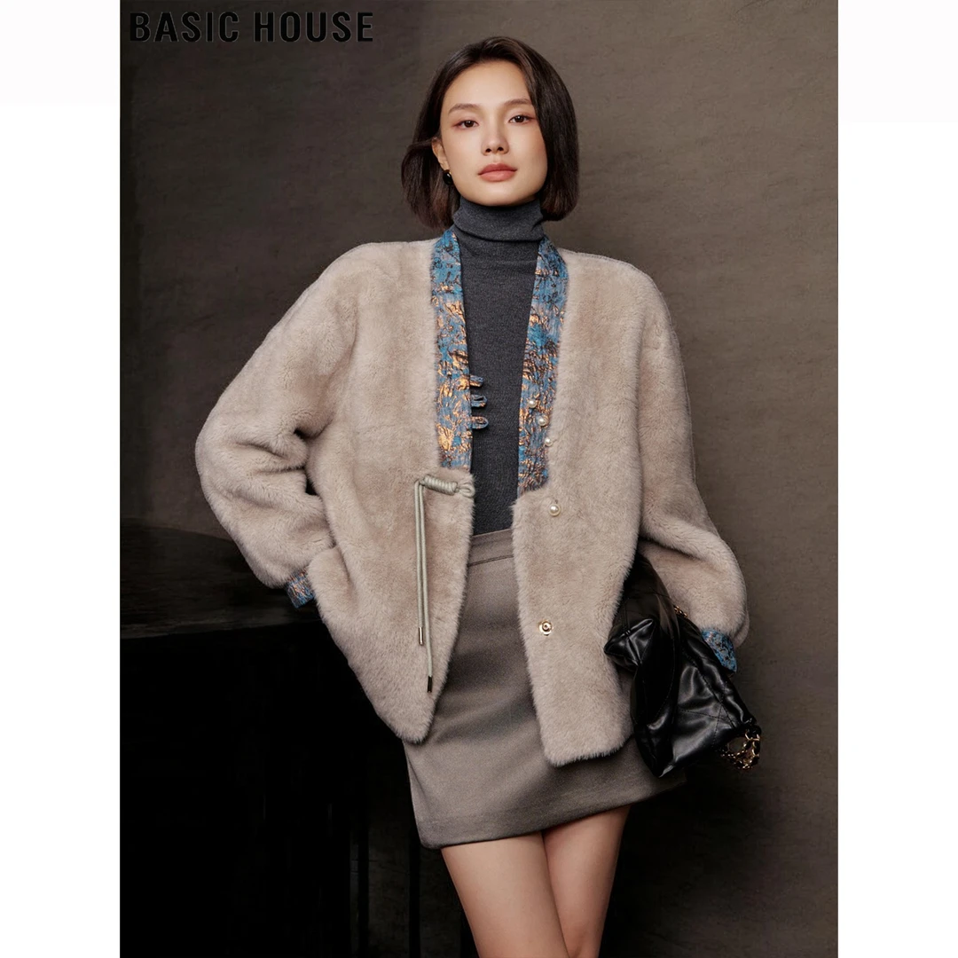 Basic House/百家好新中式国风毛毛外套女秋冬新年战袍V领仿皮草