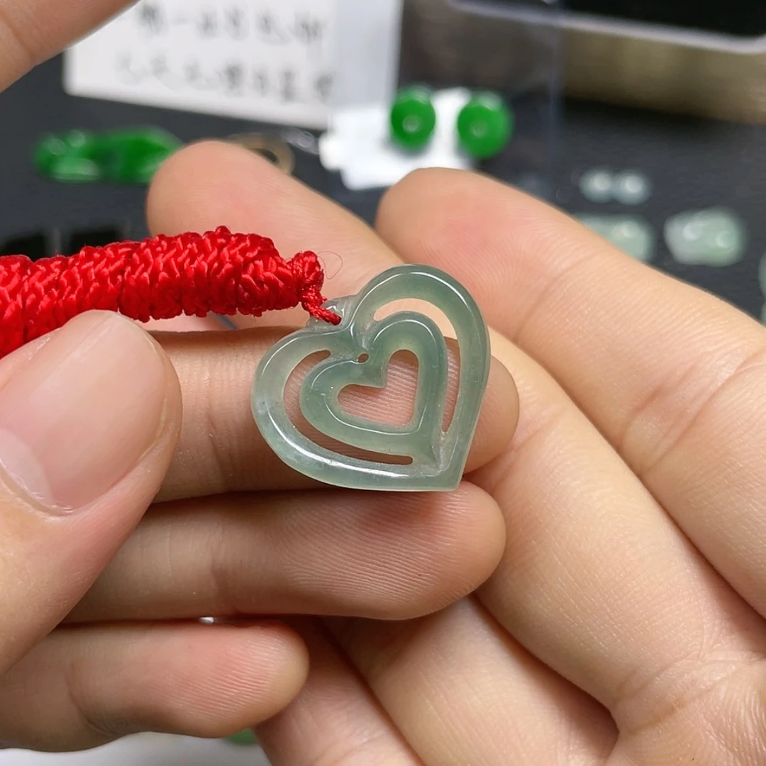 【闪购商品】颈饰未镶嵌翡翠爱心