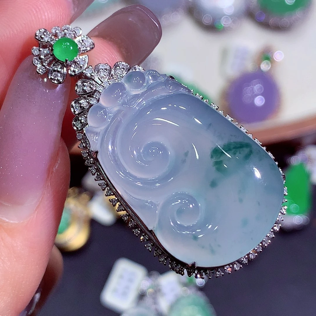 翡翠18K金镶嵌吊坠(不含链)